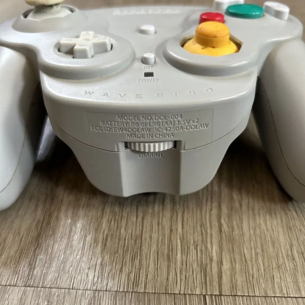 Nintendo Gamecube Wavebird Wireless Controller Gray No Receiver or Back Cover